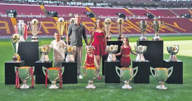 Muslera vedasında en mutlu anını açıkladı: Kadıköy’deki şampiyonluk unutulmaz!