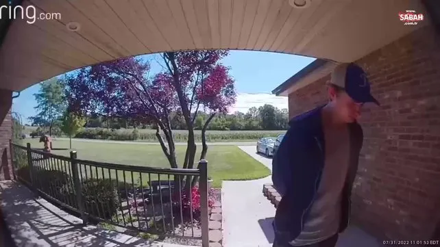 Kızının eski sevgilisi evine zorla girmeye çalışınca vurdu! Dehşet anları kamerada | Video