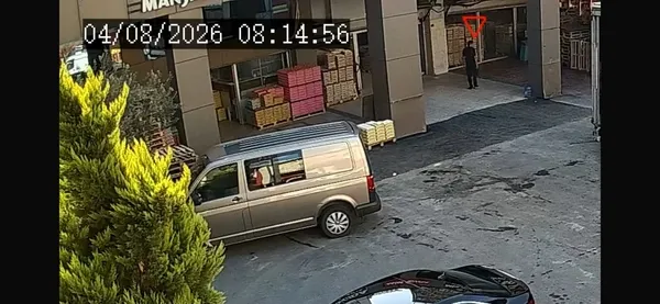 hirsizlarin-jammer-yontemi-pes-dedirtti-sinyali-kesip-kilitlenmesini-onledikleri-aractan-200-bin-tl-caldilar-1786439100587.jpg