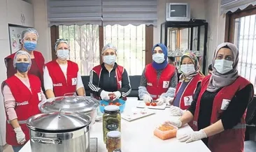 Kızılay’dan anne yemeği