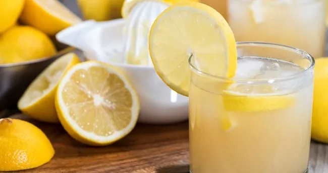 duzenli olarak limonlu su icersek ne olur limon suyunun faydalari nelerdir kadin haberleri