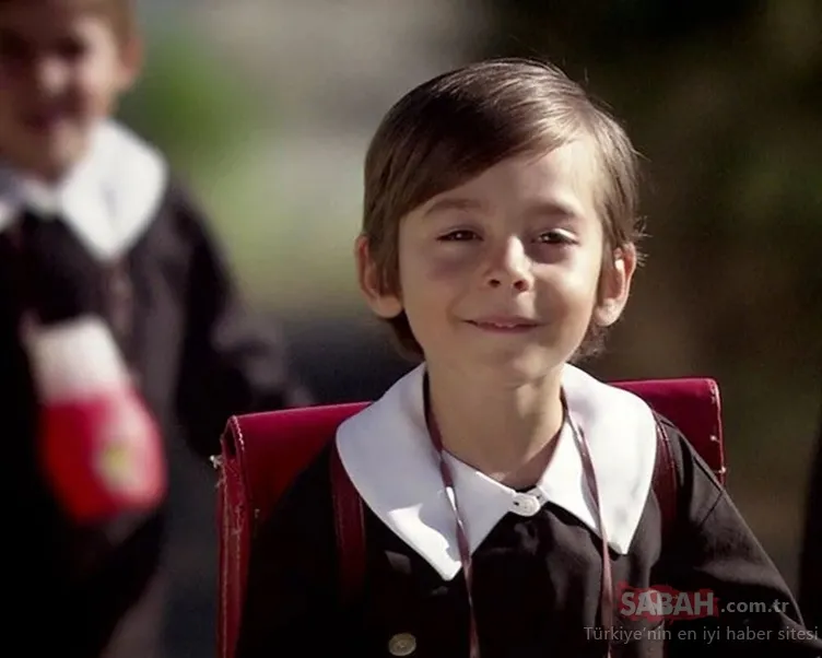 Öyle Bir Geçer Zaman Ki’nin Osman’ı Emir Berke Zincidi büyüdü! İşte ünlü oyuncunun son hali!