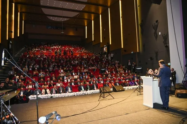 trabzona-500-milyonluk-sahil-yasam-alani-1779296258433.jpg