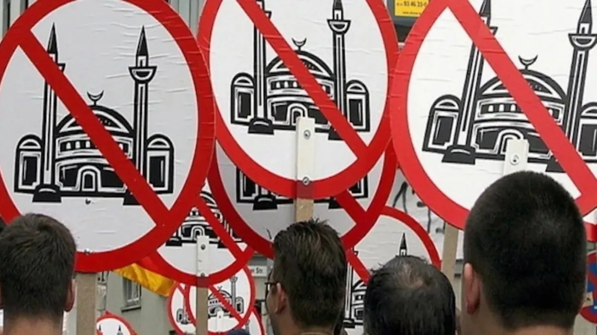 Avrupa’da sosyal medyada İslam karşıtlığı yayılıyor Avrupa’da sosyal medyada İslam karşıtlığı yayılıyor