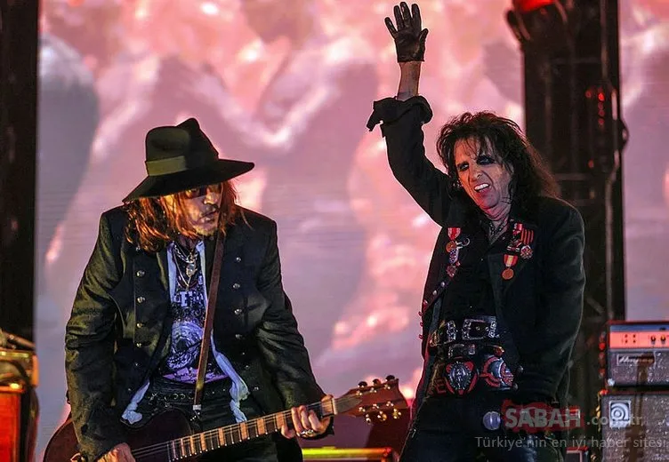 Johnny Depp’li Hollywood Vampires grubu İstanbul’da konser verdi!
