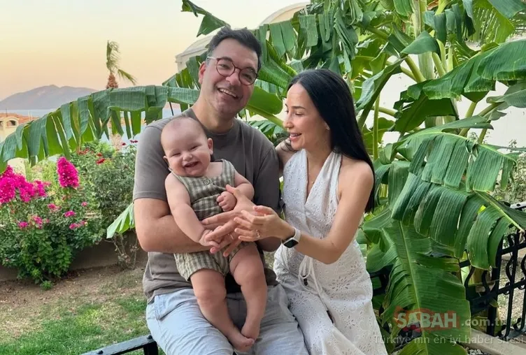 İpek Açar ve Alper Kömürcü minik oğullarıyla tatilde! İpek Açar pamuk sesiyle oğlunu uyuttu!