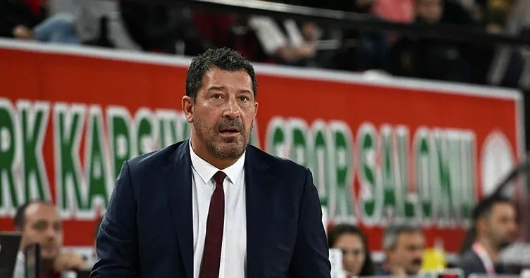 Pınar Karşıyaka Teknik Direktörü Ufuk Sarıca: “Sezon başında takımı kurmakta zorlandık”