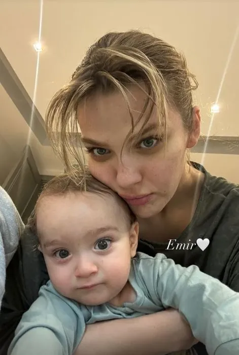 Çarpık dişlerini severim Yasemin Şefkatli ile İdo Tatlıses’in minik ikizleri diş çıkarırken annelerini de perişan etti!