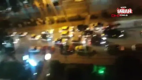 Mersin'de yolu trafiğe kapatıp böyle halay çektiler | Video