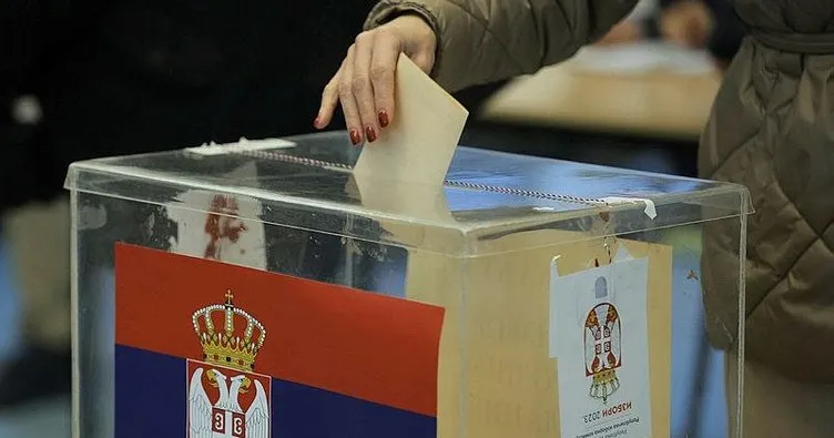 Sırbistan’da iktidar seçim zaferini ilan etti