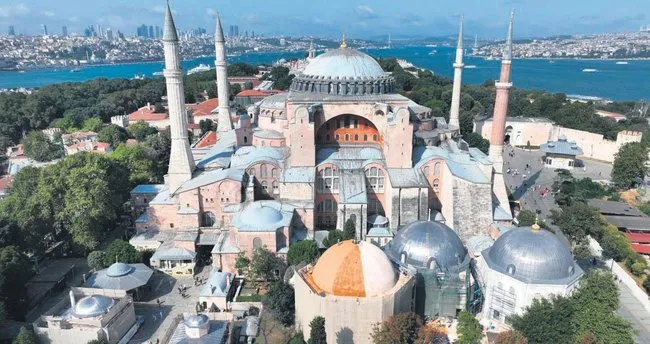 Ayasofya Camii’nde restorasyon: İbadete ve ziyarete açık olacak Ayasofya Camii’nde restorasyon: İbadete ve ziyarete açık olacak