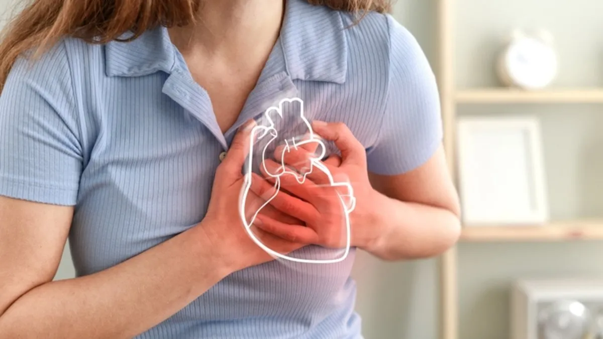 Kalbinizdeki tehlike sinyalleri! "Hafif bir ağrı" deyip geçmeyin… Kalbinizdeki tehlike sinyalleri! "Hafif bir ağrı" deyip geçmeyin…