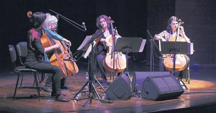 Avusturyalı 4 kadın çellist Mersin’de konser verdi
