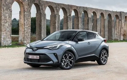 C-HR'a küçük bir makyaj