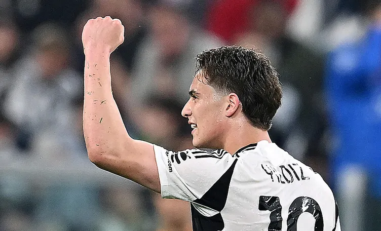 Kenan Yıldız Tudor ile şaha kalktı! Milli futbolcu yine boş geçmedi, maç sonu ödülünü aldı...