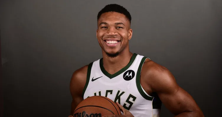 Antetokounmpo dev kontratı imzaladı! 3 yılda servet kazanacak