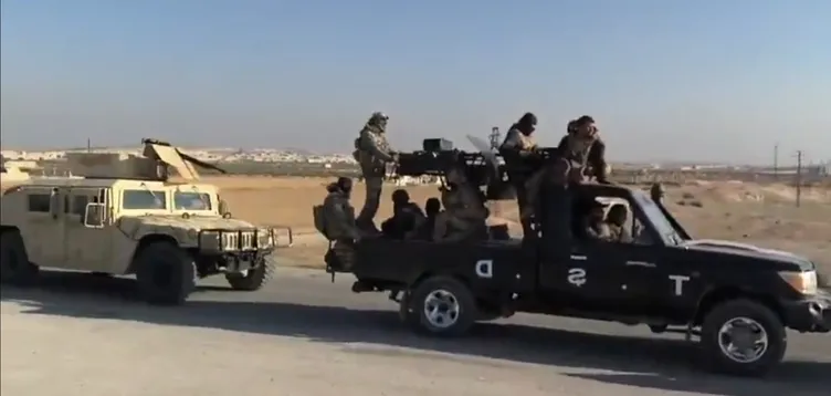 PKK/YPG Halep’i terk ediyor: ABD yapımı zırhlı araçlar görüntülere yansıdı!