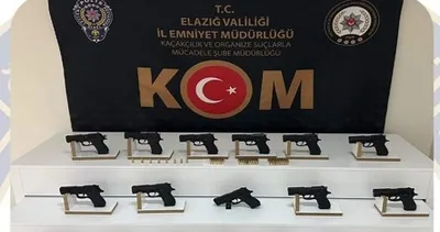 Elazığ'da ruhsatsız silah operasyonu: 28 tabanca ele geçirildi, 2 şüpheli tutuklandı #elazig