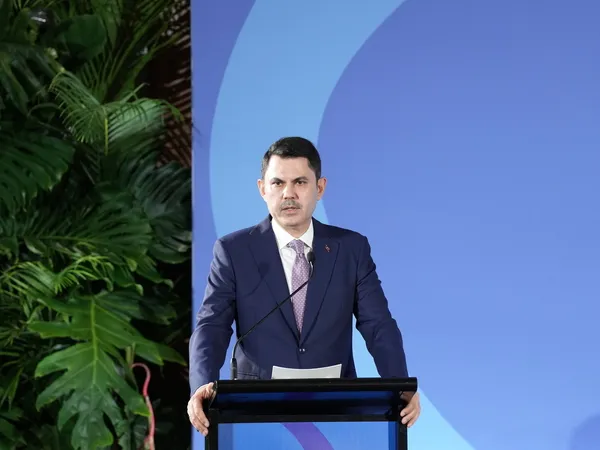 iklim-finansmani-icin-4-maddelik-yol-haritasi-bakan-kurumdan-dunyaya-net-mesaj-samimi-degilseniz-rol-yapmayin-1791528775436.jpg