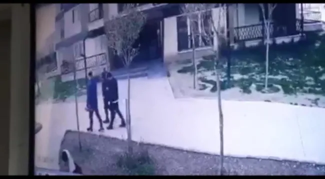 istanbulda-ugandali-soygunu-emri-monica-verdi-1620374687195.jpg İstanbul'da sahte polisler Ugandalı kadınların evini basıp pasaport ve paralarını aldı - 3