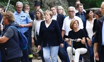 Almanya Başbakanı Angela Merkel afet bölgesine gitti