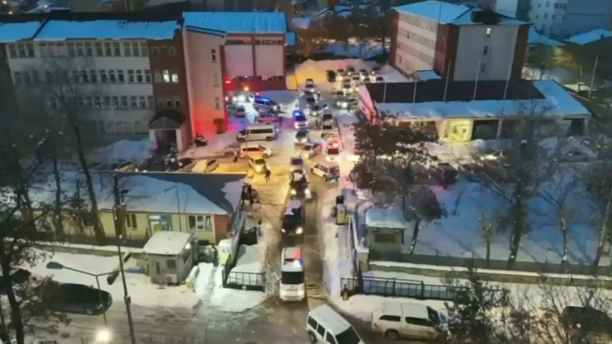 4 milyar TL’lik yasa dışı bahis vurgunu! 9 ilde dev operasyon: 68 gözaltı 4 milyar TL’lik yasa dışı bahis vurgunu! 9 ilde dev operasyon: 68 gözaltı