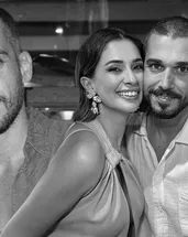 Sevgilisinin gözünden o pozunu paylaştı!