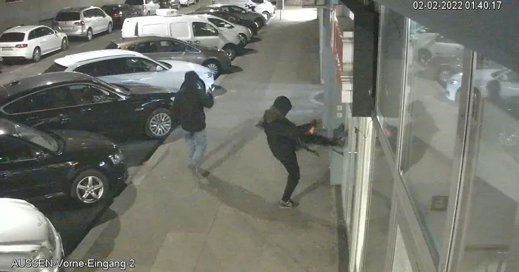 PKK Avusturya’da 2 camiye saldırdı