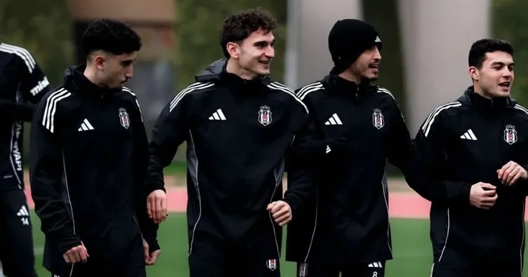 Beşiktaş’ta Salih Uçan’dan gençlere jest!