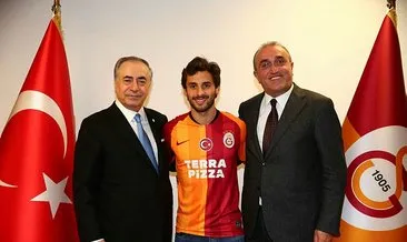 SON DAKİKA | Galatasaray’da Saracchi, Onyekuru ve Sekidika’nın lisansları çıkartıldı!