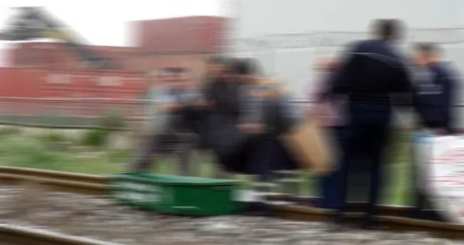 Trenin önüne atladı