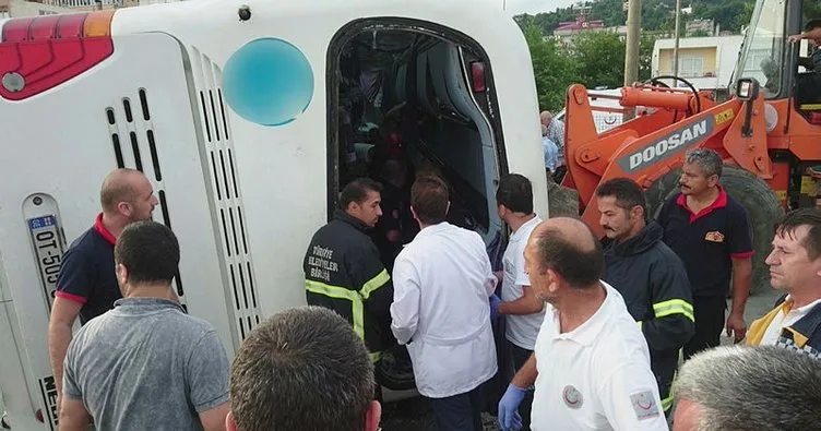 Giresun’da trafik kazası: 23 yaralı