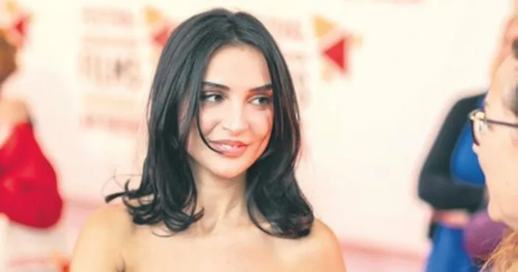 Aylın ilk filminde tam not aldı