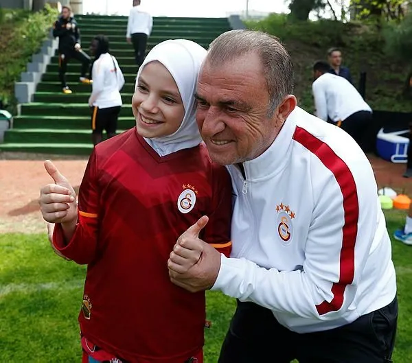 Suriyeli sığınmacı çocuklar, Galatasaray antrenmanında