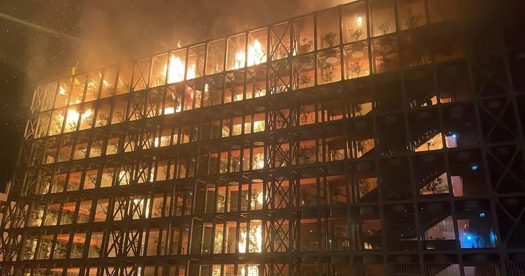 Son dakika: İzmir Narlıdere’de Folkart Sitesi’nde yangın: Panikle balkondan atlayıp yaralananlar var