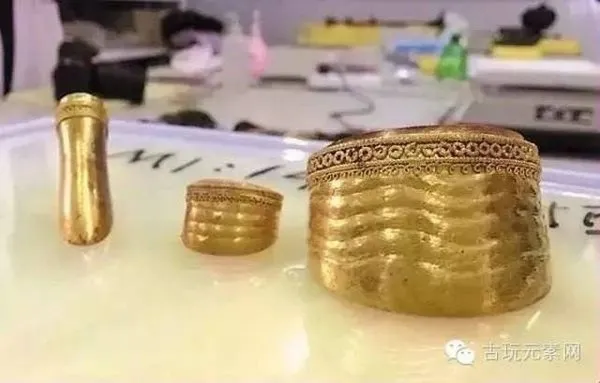 Arkeologlar mezarı açınca gözlerine inanamadılar!