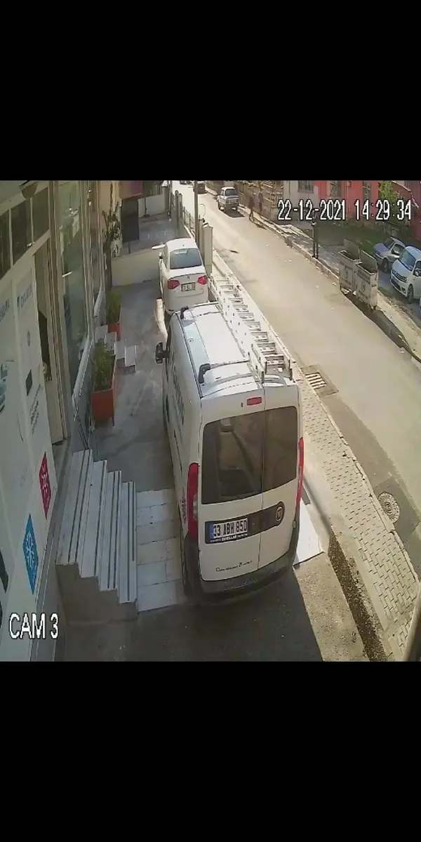 tarsusta-hirsizlik-iddiasi-1640722454873.jpeg