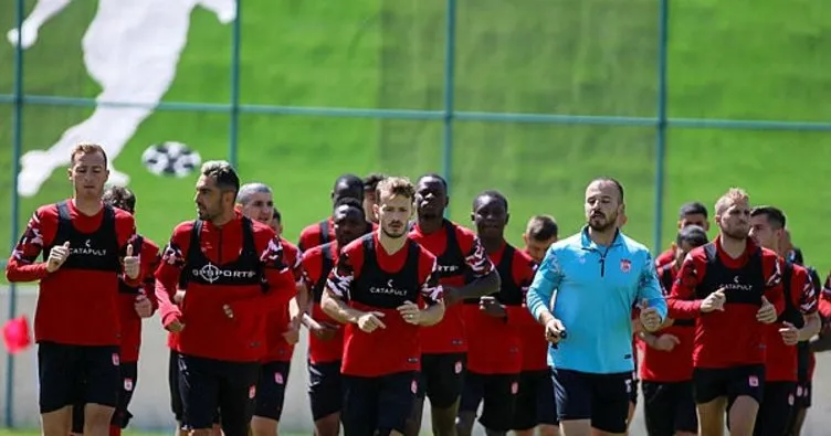 Sivasspor’un 2. etap kampı devam ediyor