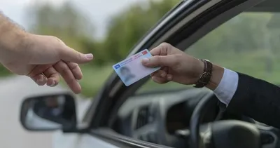 Ehliyet sahiplerine uyarı: O tarihte sona eriyor, tamamlamayan ceza ödeyecek!