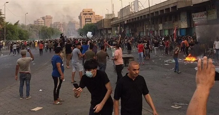 Irak’ta sokaklar karıştı, hükümet resmi tatil ilan etti