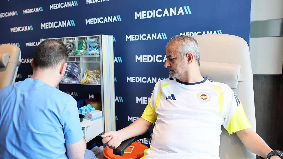Fenerbahçe futbolcuları sağlık kontrolünden geçiyor