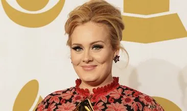 45 kilo veren Adele’ye dudak uçuklatan teklif! Şarkıcı Adele değişimi ile firmaları peşine taktı!