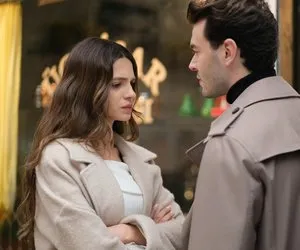 ‘Altın Kafes’ te Onur’dan Zeynep’e beklenmedik evlilik teklifi