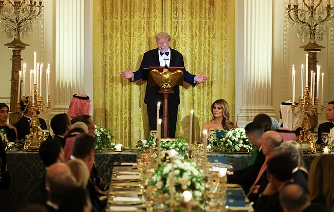 trump-suudi-arabistani-nato-uyesi-olmayan-onemli-muttefik-olarak-tanidiklarini-acikladi-1763516759611.jpeg Trump, Suudi Arabistan’ı