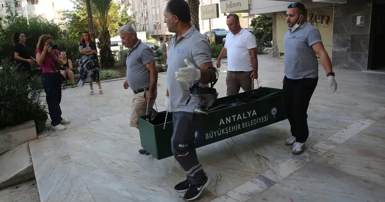 Antalya’da anne ve kızı evde ölü bulundu