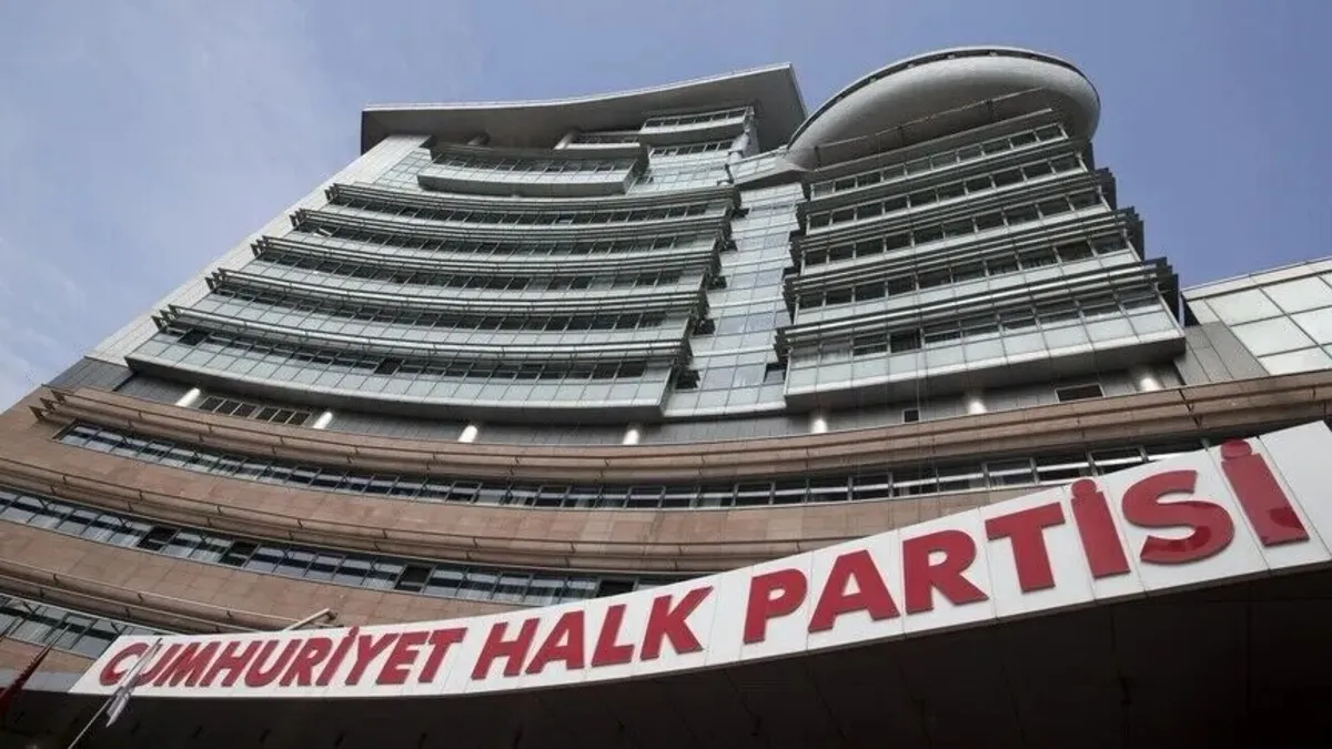 Parti İçinde Şüphe Perdesi: CHP'ye Yeni Bir İttifak Fikri?