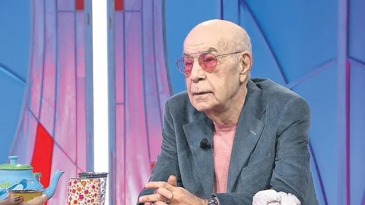 Can dostuydu! MFÖ gurubundan Mazhar Alanson’un vefat eden Özkan Uğur’a duygusal sözleri yürekleri dağladı... Onun varlığı olmayınca olmuyor