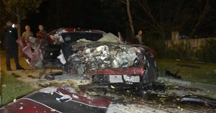 Bursa’da kontrolden çıkan otomobil kamyonete çarptı: 1 ölü, 3 ağır yaralı