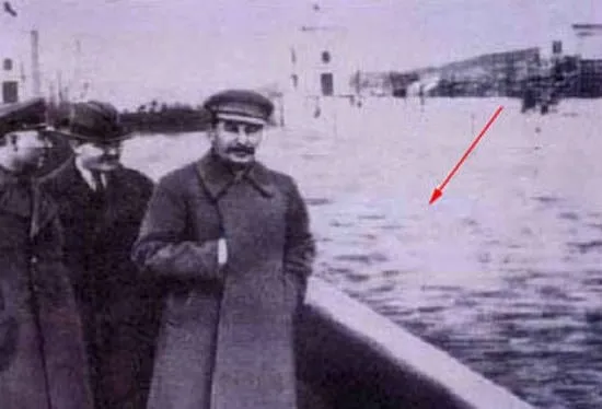 Stalin'in fotoğraf hileleri
