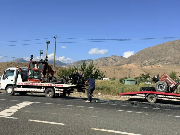 ardahanda-feci-kaza-traktor-ile-minibus-carpisti-yaralilar-var-1790420102384.jpg